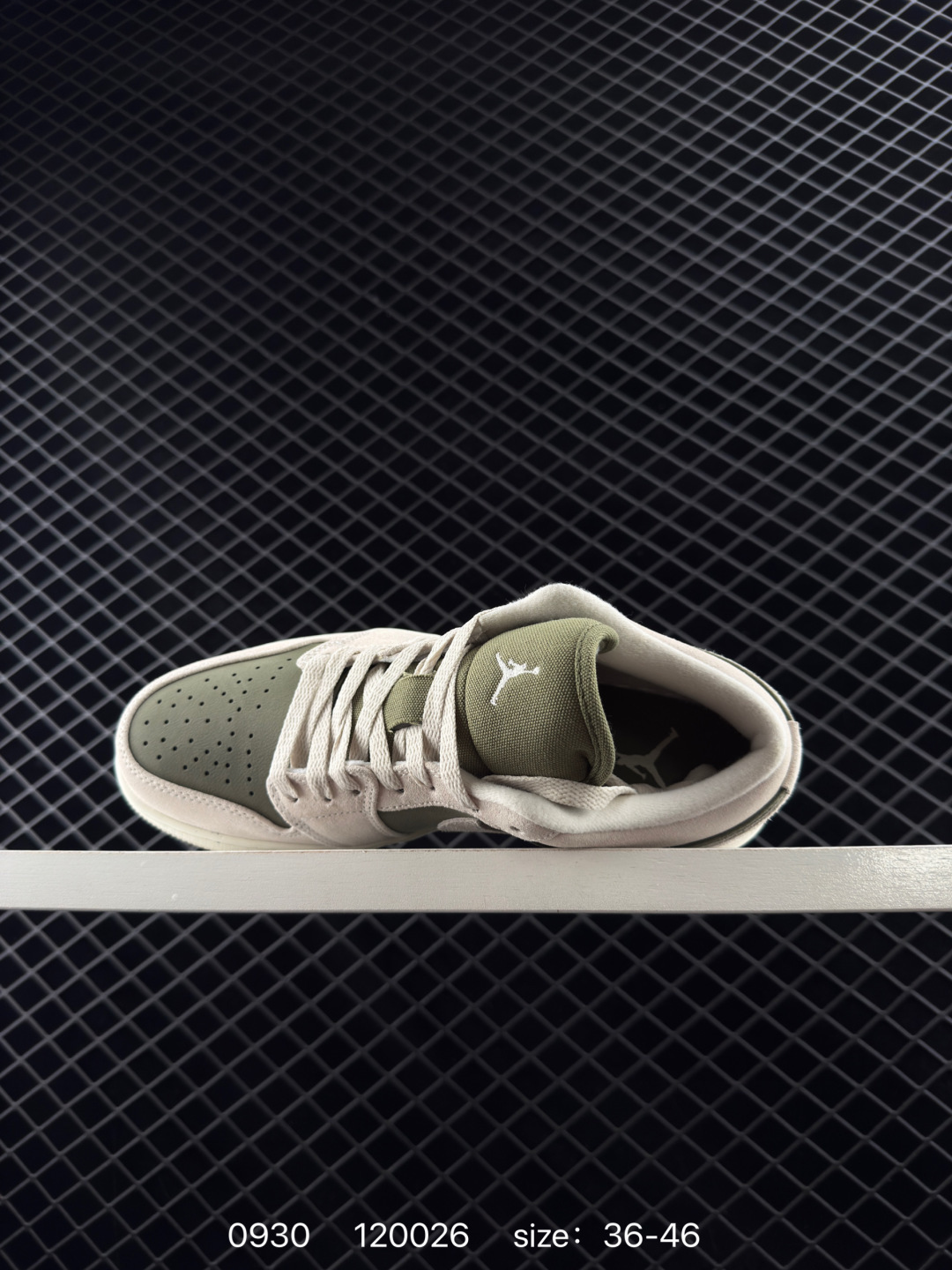 Nike Wmns Air Jordan 1 Low GS”Team Gold“